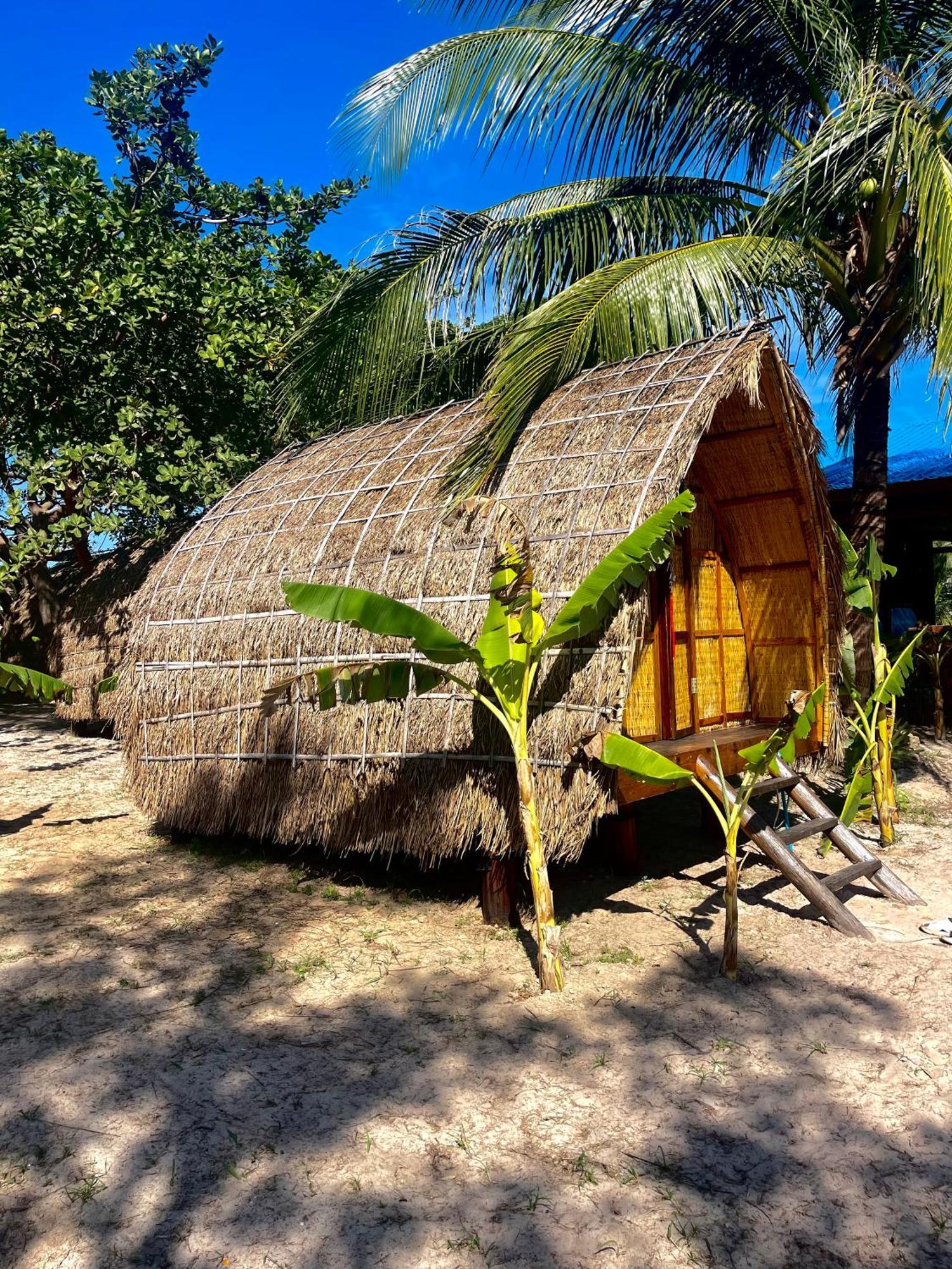 Rafikis Retreat Hostel Derm Tkov Village Exterior foto