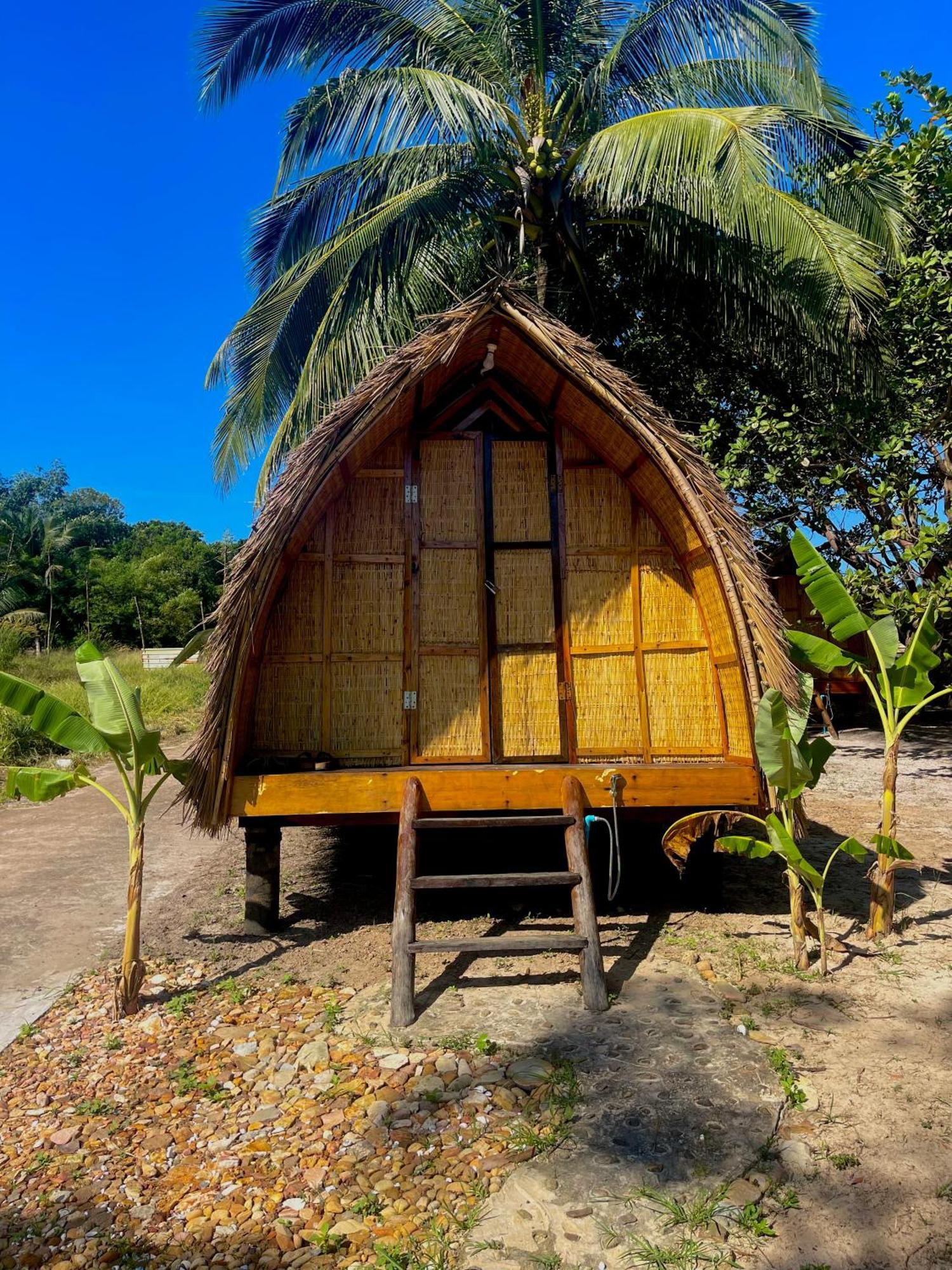 Rafikis Retreat Hostel Derm Tkov Village Exterior foto