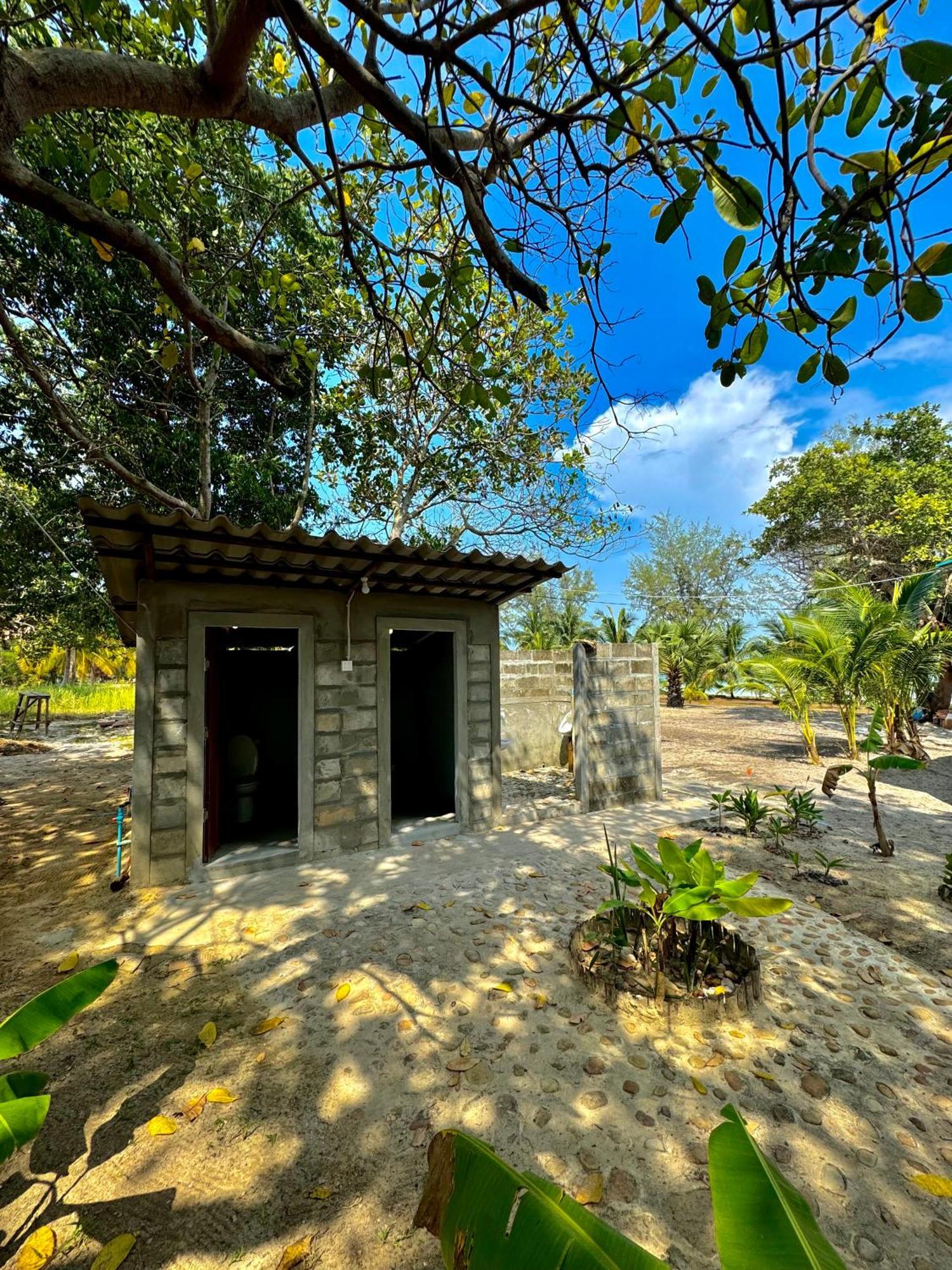 Rafikis Retreat Hostel Derm Tkov Village Exterior foto